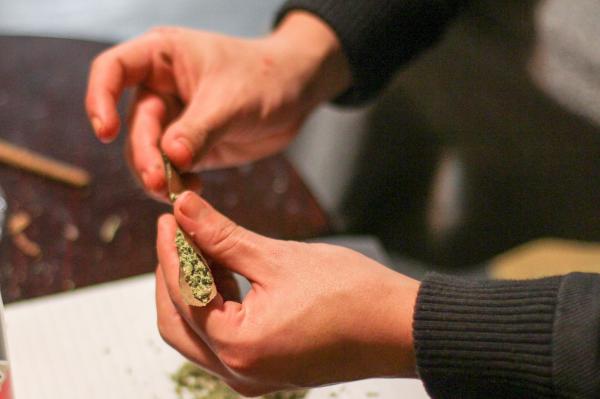 First-Ever Marijuana ‘Speed-Rolling’…