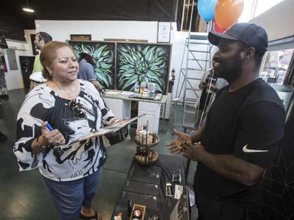photo of Ex-NFL Star Ricky Williams Using Marijuana Products, Herbs To Promote Healing image