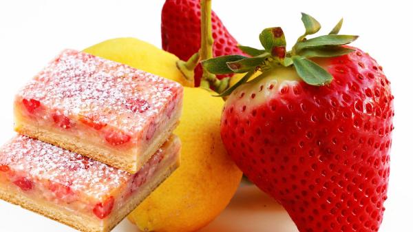 Cooking With A Buz: Strawberry Lemonade…