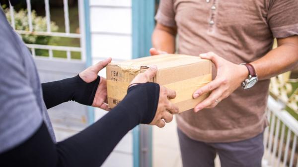 photo of Uber Eats and Leafly announce cannabis delivery expanding to Alberta image