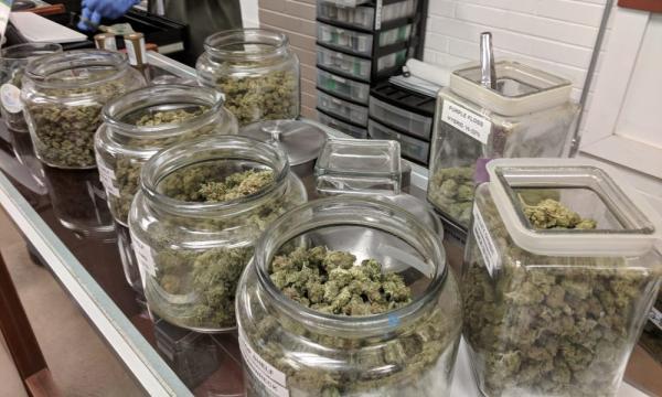 photo of New York Governor Proposes Bill To Increase Enforcement Against Illicit Marijuana Operators As State Works License… image