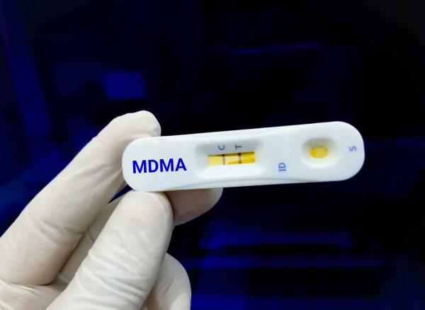 photo of Federal Register Proposes Adding Fentanyl, Removing MDMA From Drug Testing Panels image