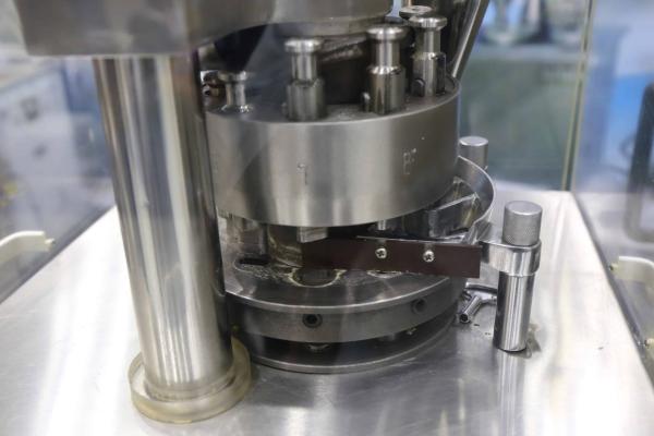 photo of DEA Cracks Down on Internet Pill Press Sales image